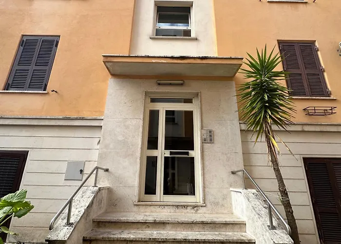 Daniele Flat - Ospedale Gemelli - Metro Battistini * Roma